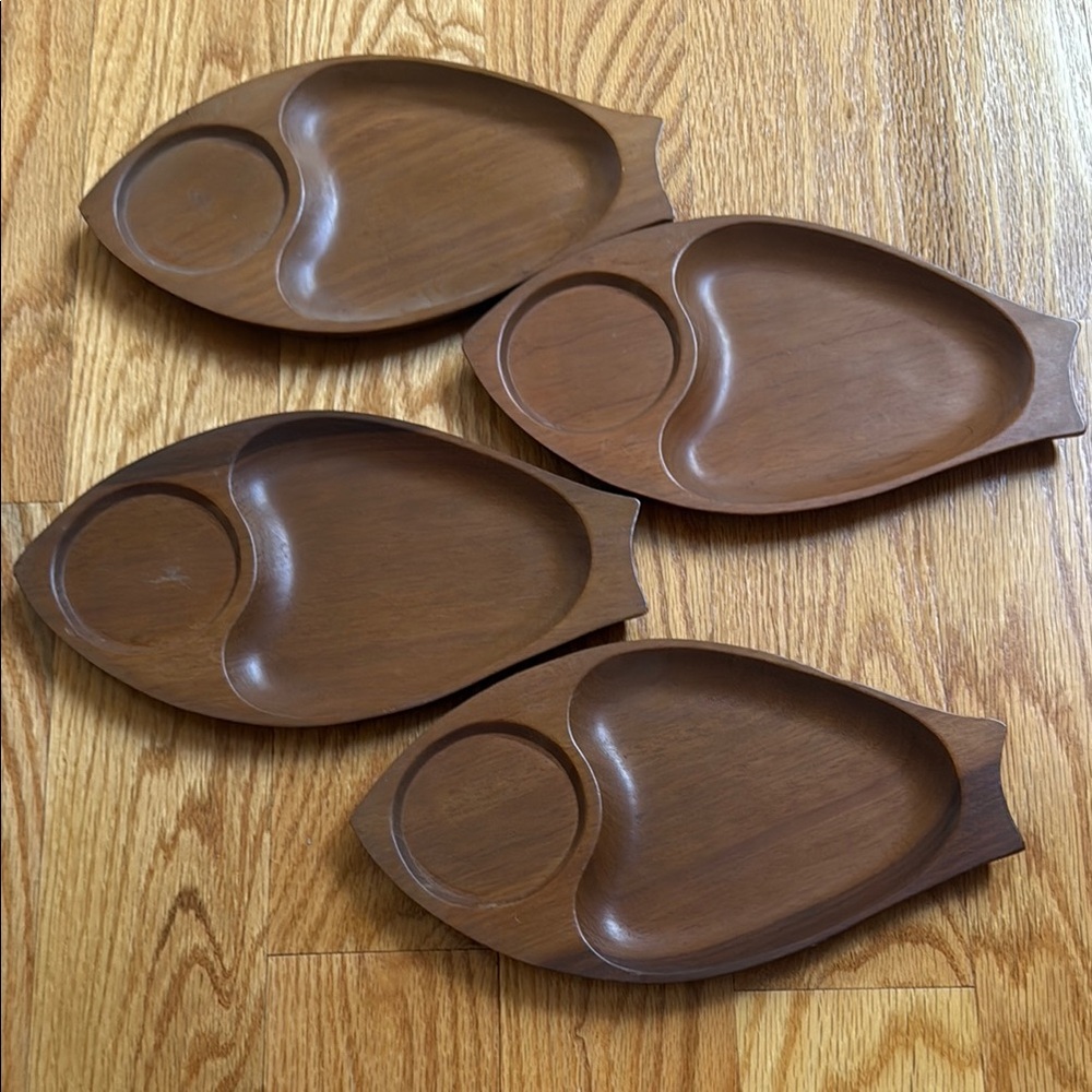 Vintage African Walnut Fish Shaped Wood Serving Plates